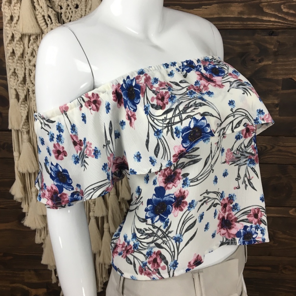 TeenBell | Off Shoulder Blouse Floral Pattern - Picture 2 of 7